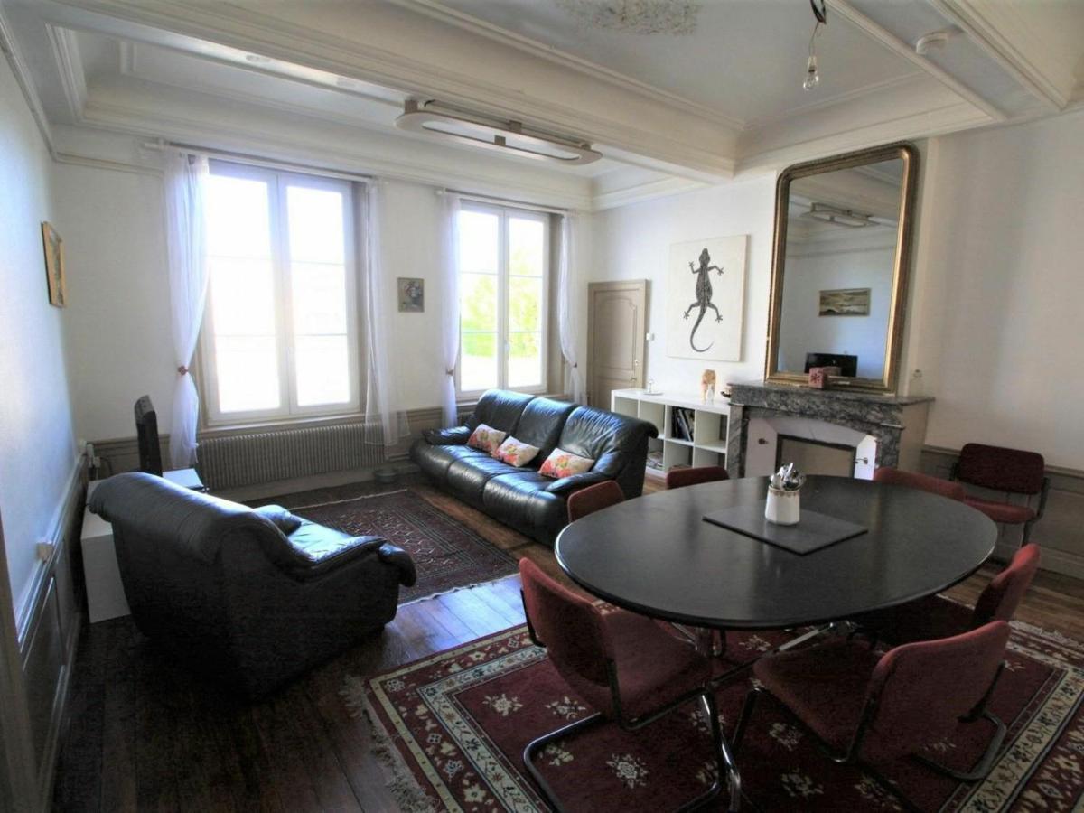 Appartement Historique Au Centre De Toul, Proche Cathedrale, Tous Services Inclus - Fr-1-584-74 Buitenkant foto