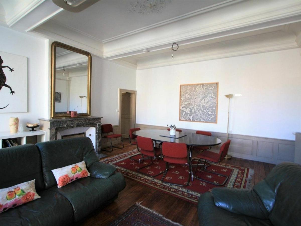 Appartement Historique Au Centre De Toul, Proche Cathedrale, Tous Services Inclus - Fr-1-584-74 Buitenkant foto